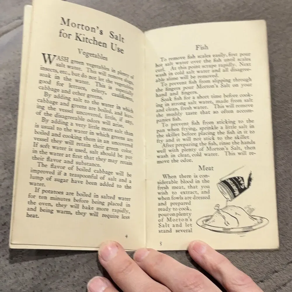 Morton's When It Rains It Pours Salt Booklet S-1329 Vintage Original 1940-59
